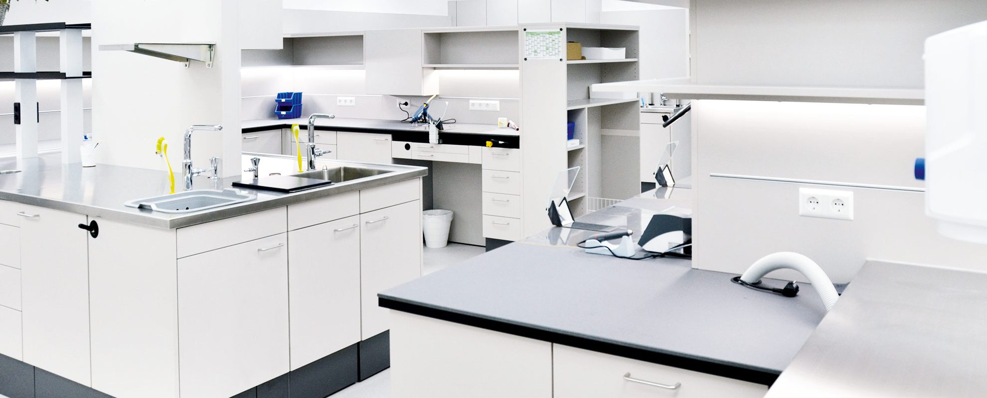 Freuding Lab And Practice Furnishing Dental Equipment And