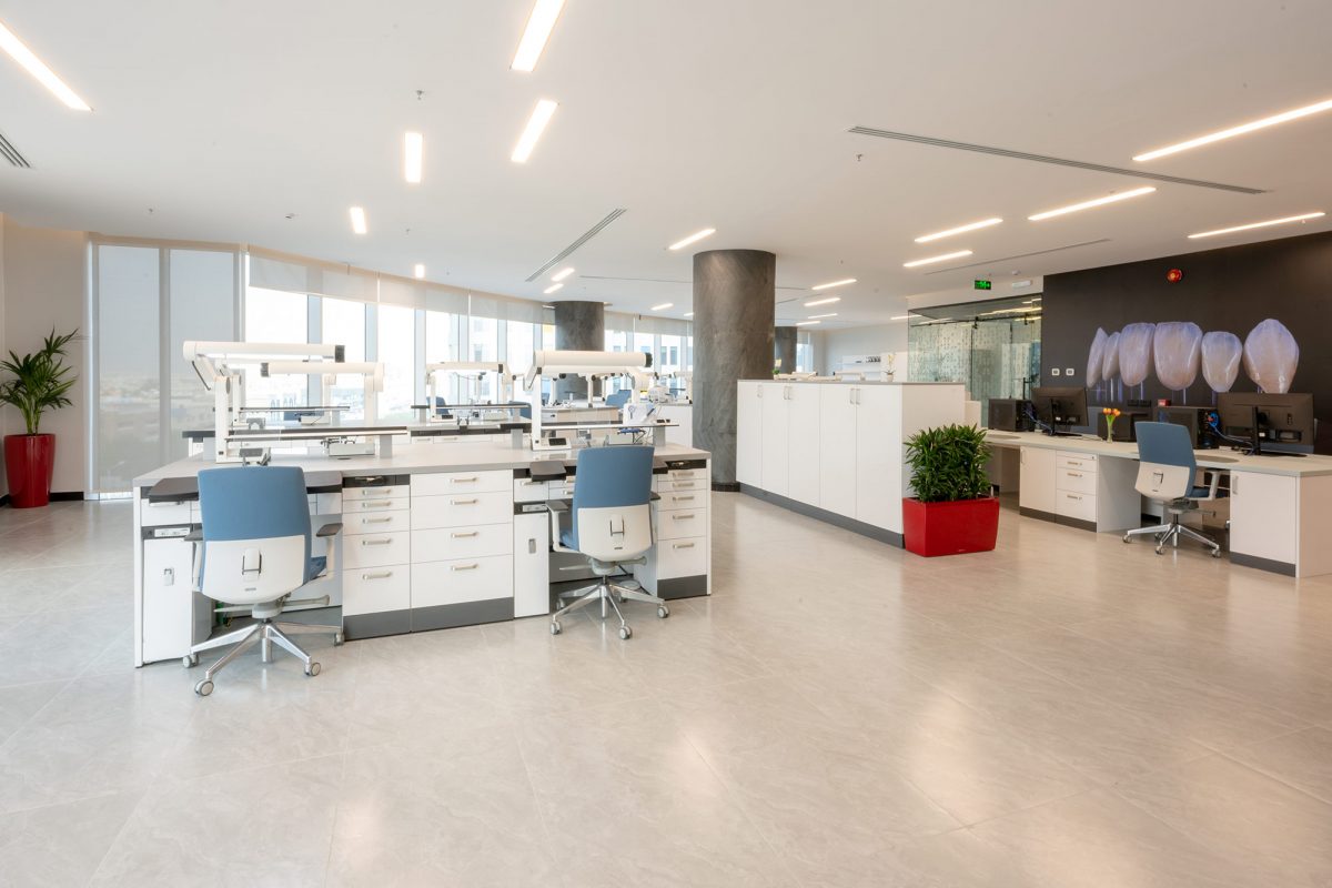 Lab Table In Riyadh State-of-the-art laboratory equipment for Aesthetic Vision in Riyadh ...